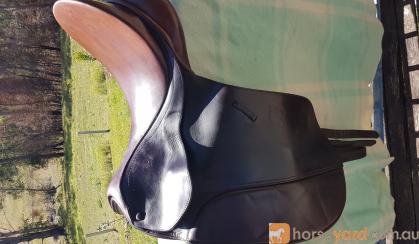 Bates Caprilli Show Saddle Brown  on HorseYard.com.au