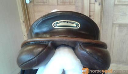 Hennig Dressage Saddle 17.5  on HorseYard.com.au