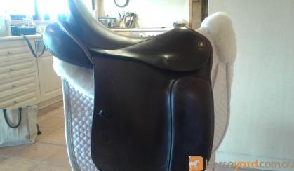 Hennig Dressage Saddle 17.5  on HorseYard.com.au