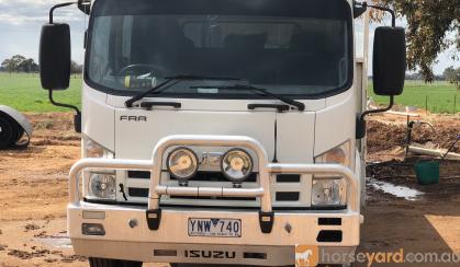 2011 Isuzu Dual Cab Truck FRR600 on HorseYard.com.au