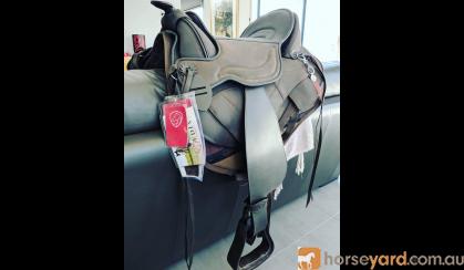 Treeless saddle on HorseYard.com.au