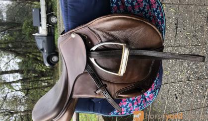 Like new- Pessoa jumping saddle  on HorseYard.com.au