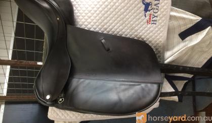 Albion Platinum dressage saddle on HorseYard.com.au