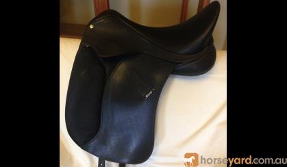 Wintec Dressage 500 Saddle, 17 inch on HorseYard.com.au