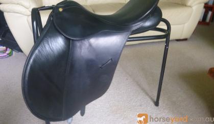 Bates Caprilli saddle on HorseYard.com.au
