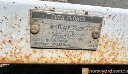 2 HSL tuza horse float  on HorseYard.com.au