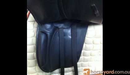 COUNTY COMPETITOR DRESSAGE SADDLE on HorseYard.com.au