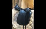 Beautiful Prestige D1 Dressage saddle on HorseYard.com.au (thumbnail)